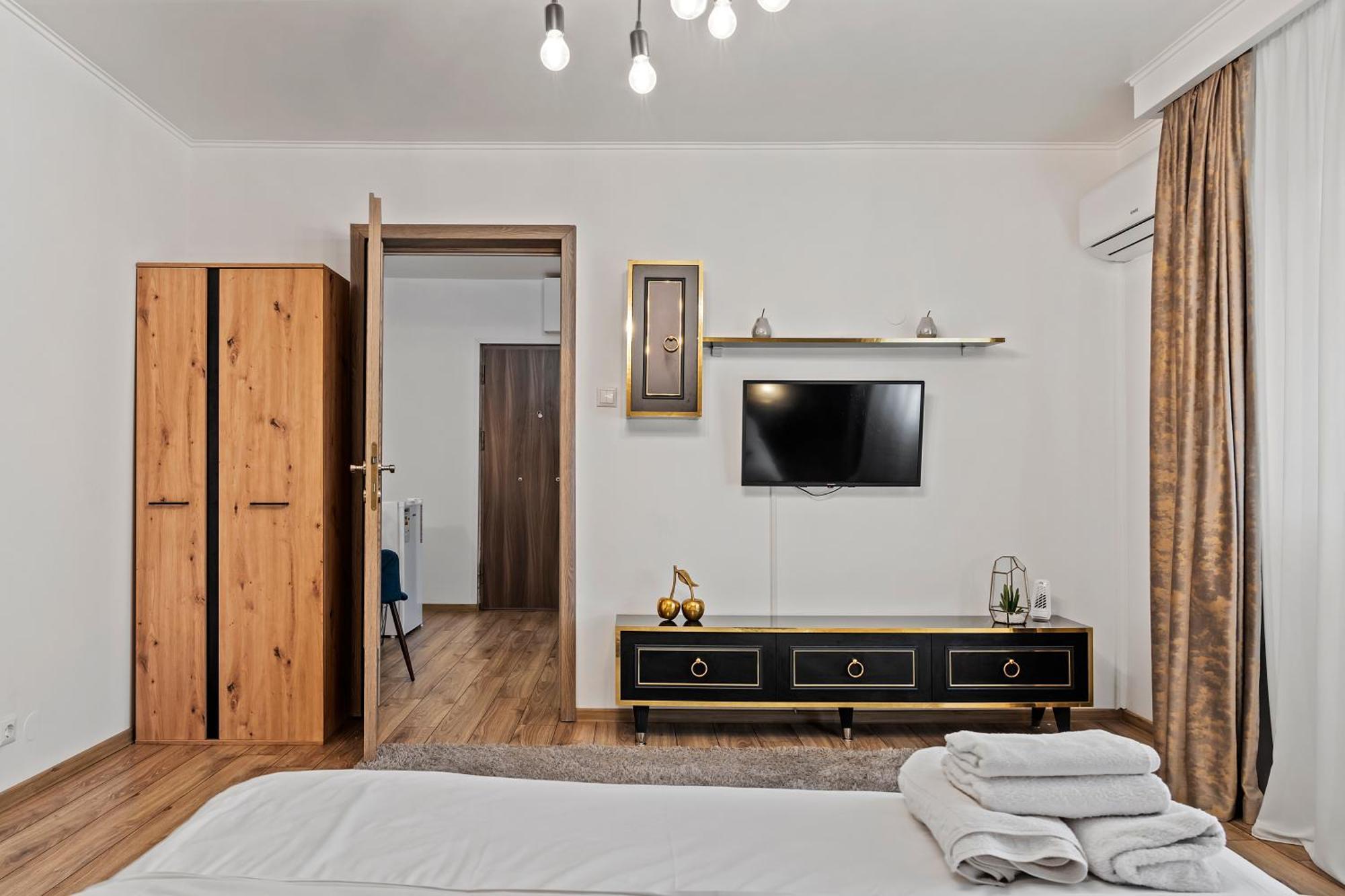 Garsoniera De Lux Si Eleganta Drumul Taberei Boekarest Buitenkant foto